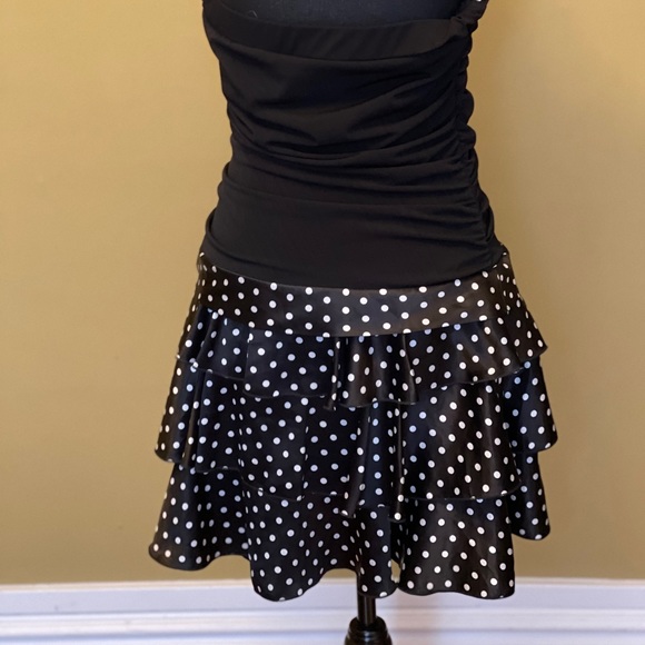 Summer fun dress! - Picture 8 of 9